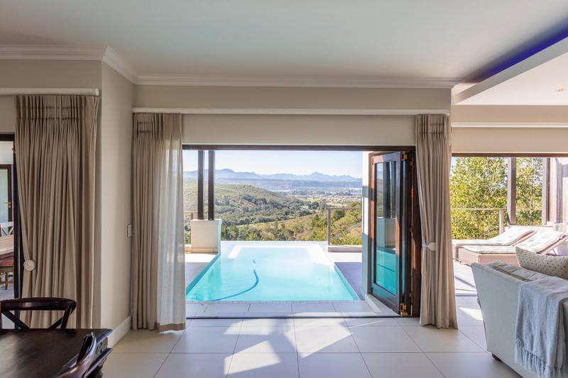 4 Bedroom Property for Sale in Baron View Western Cape